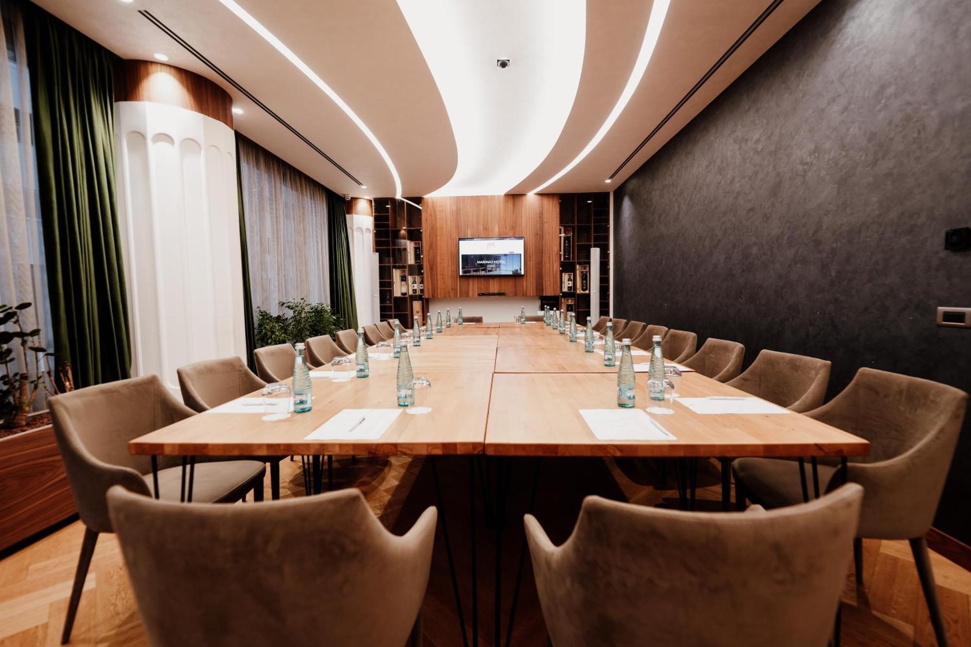 טיראנה Marinaj Hotel & Spa מראה חיצוני תמונה